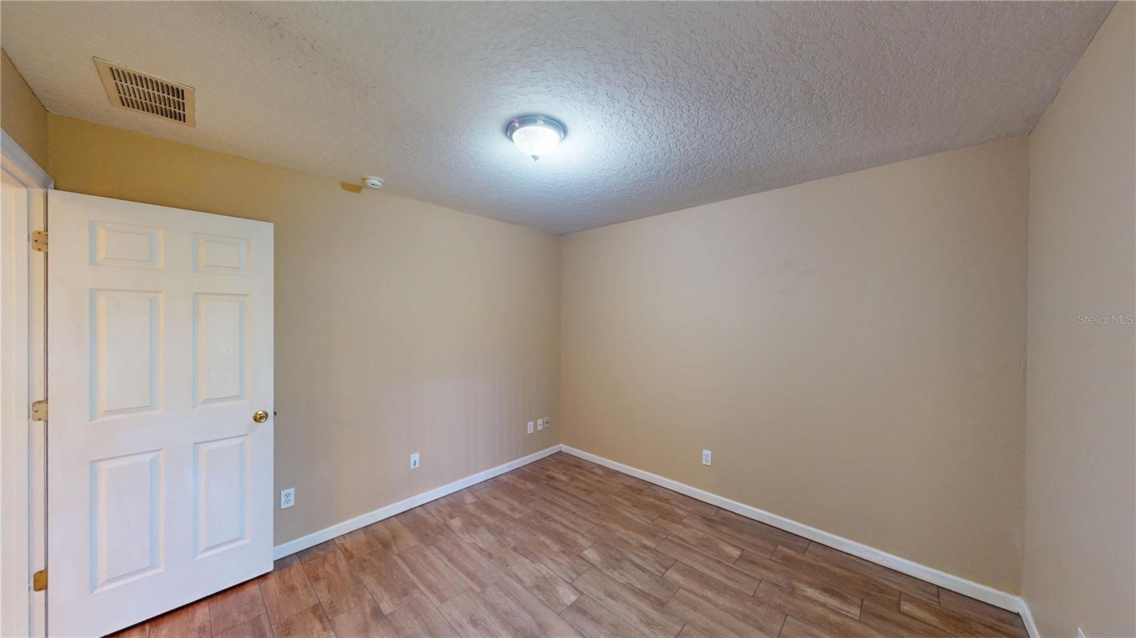 18 Lloleeta Path Property Photo 17