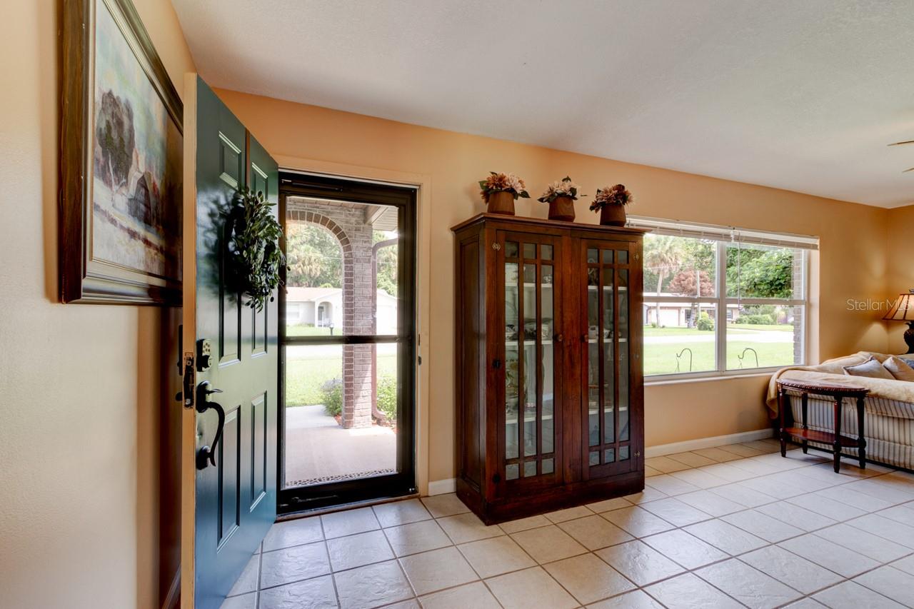 16 Laurel Oaks Cir Property Photo 4