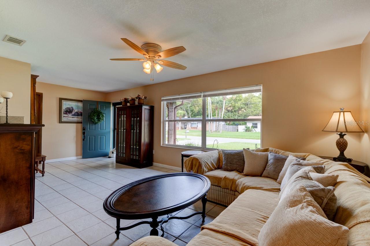 16 Laurel Oaks Cir Property Photo 6