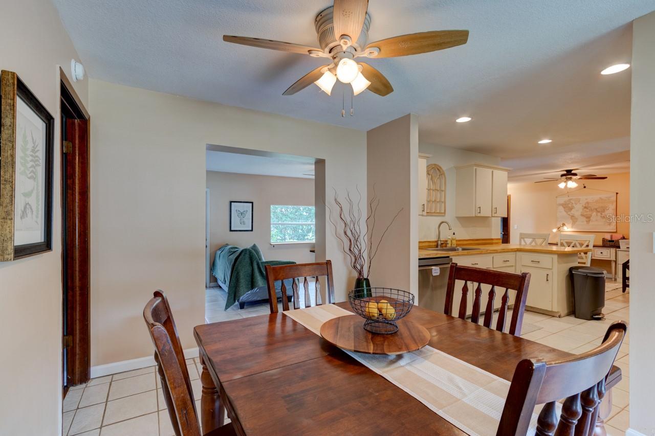 16 Laurel Oaks Cir Property Photo 9