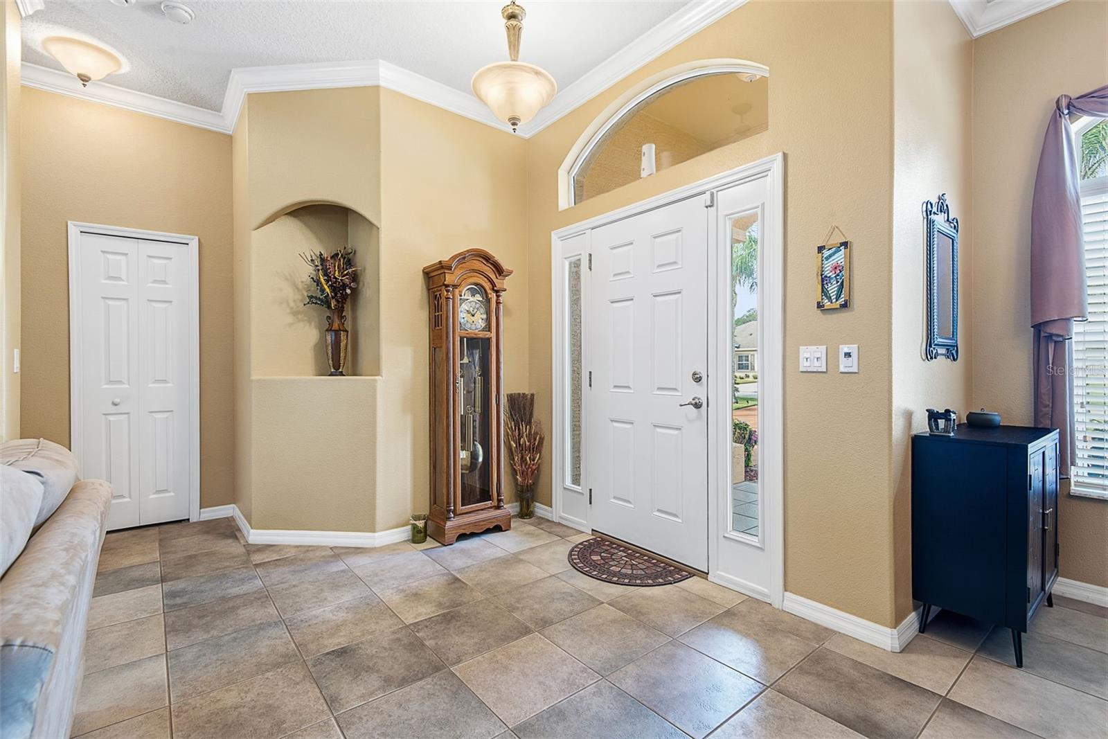 1 Kalendar Ct Property Photo 10