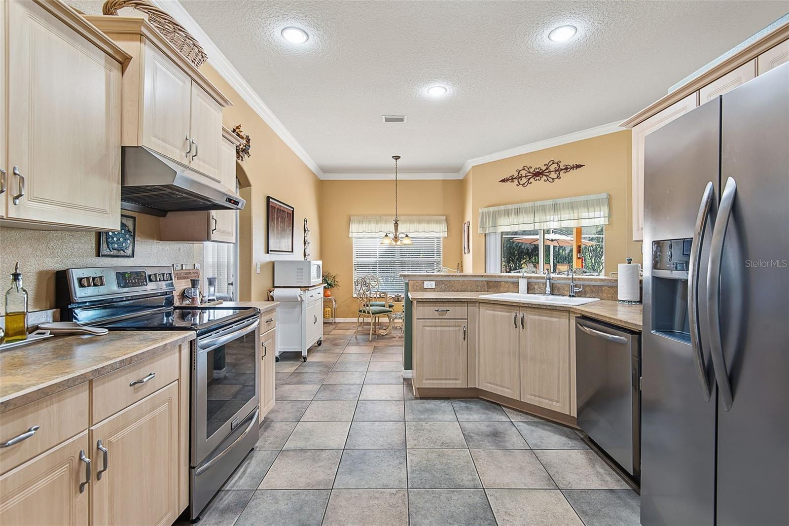 1 Kalendar Ct Property Photo 13