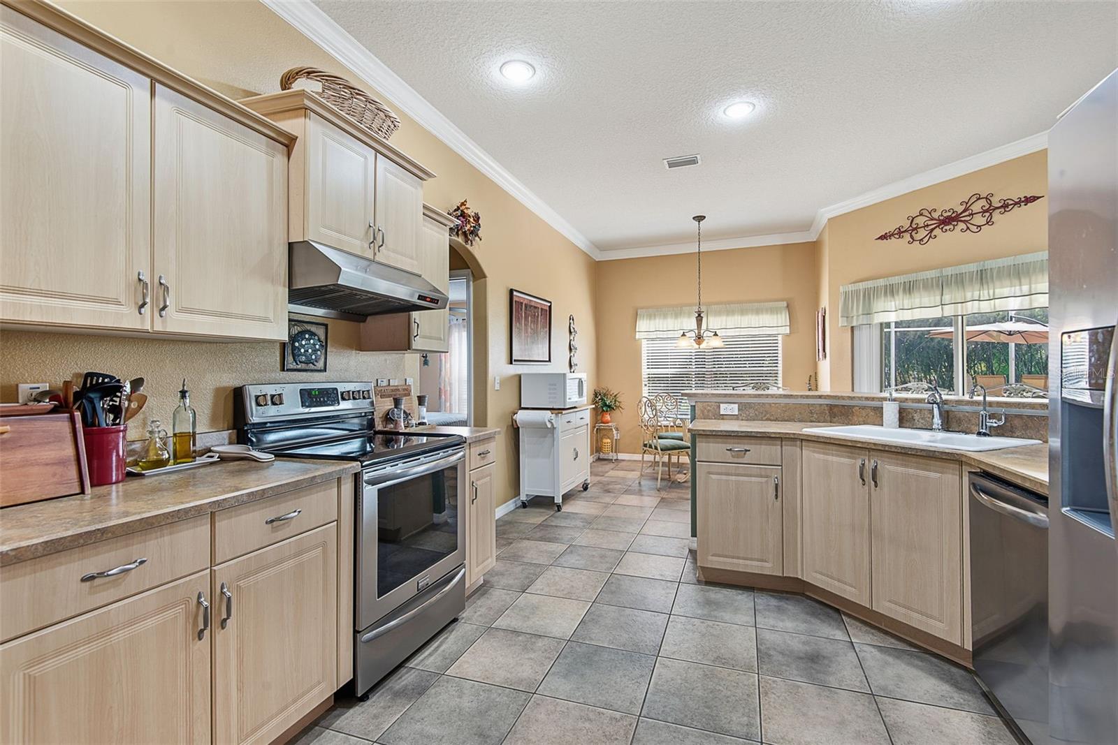 1 Kalendar Ct Property Photo 14