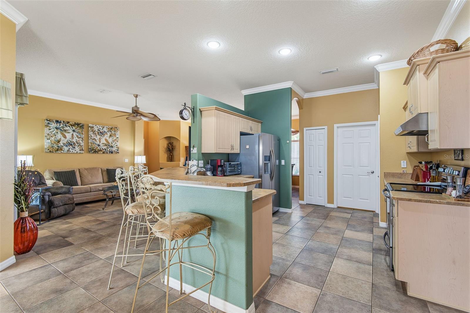 1 Kalendar Ct Property Photo 18