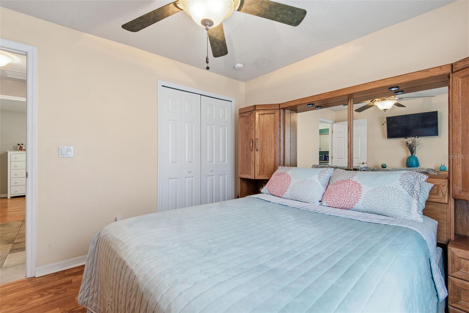 1 Kalendar Ct Property Photo 35