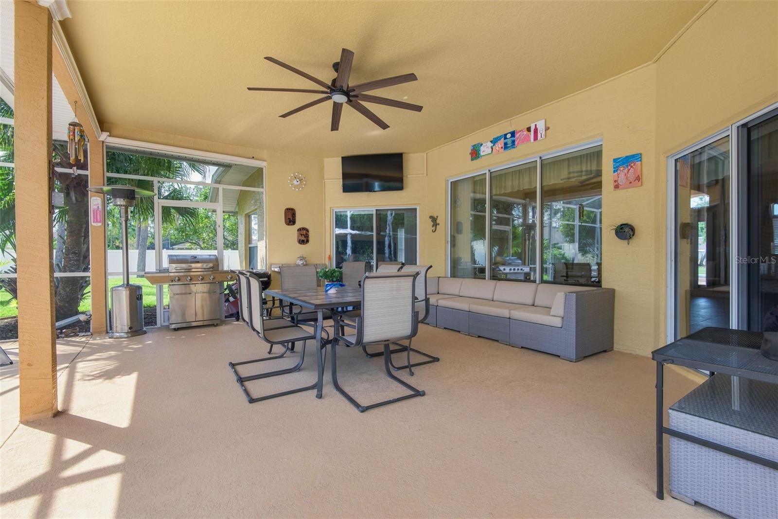 1 Kalendar Ct Property Photo 36