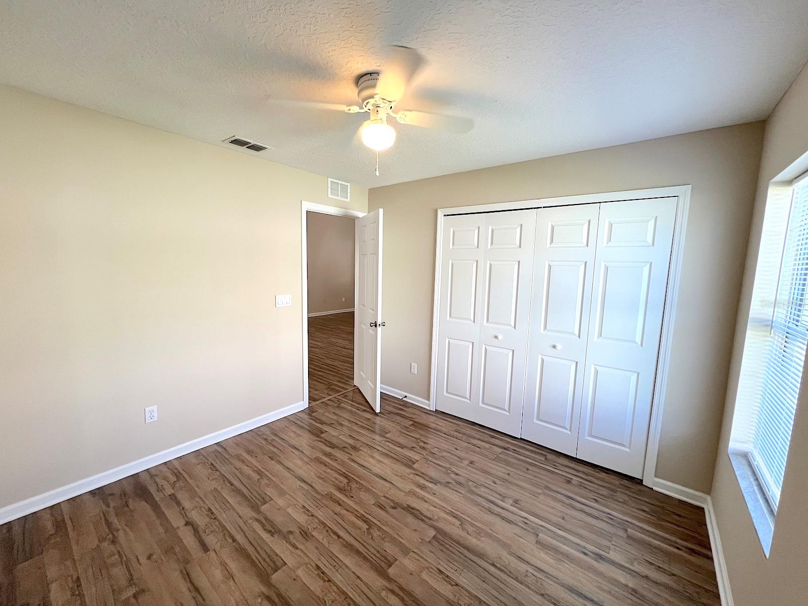 41 Eton Ln #b Property Photo 20