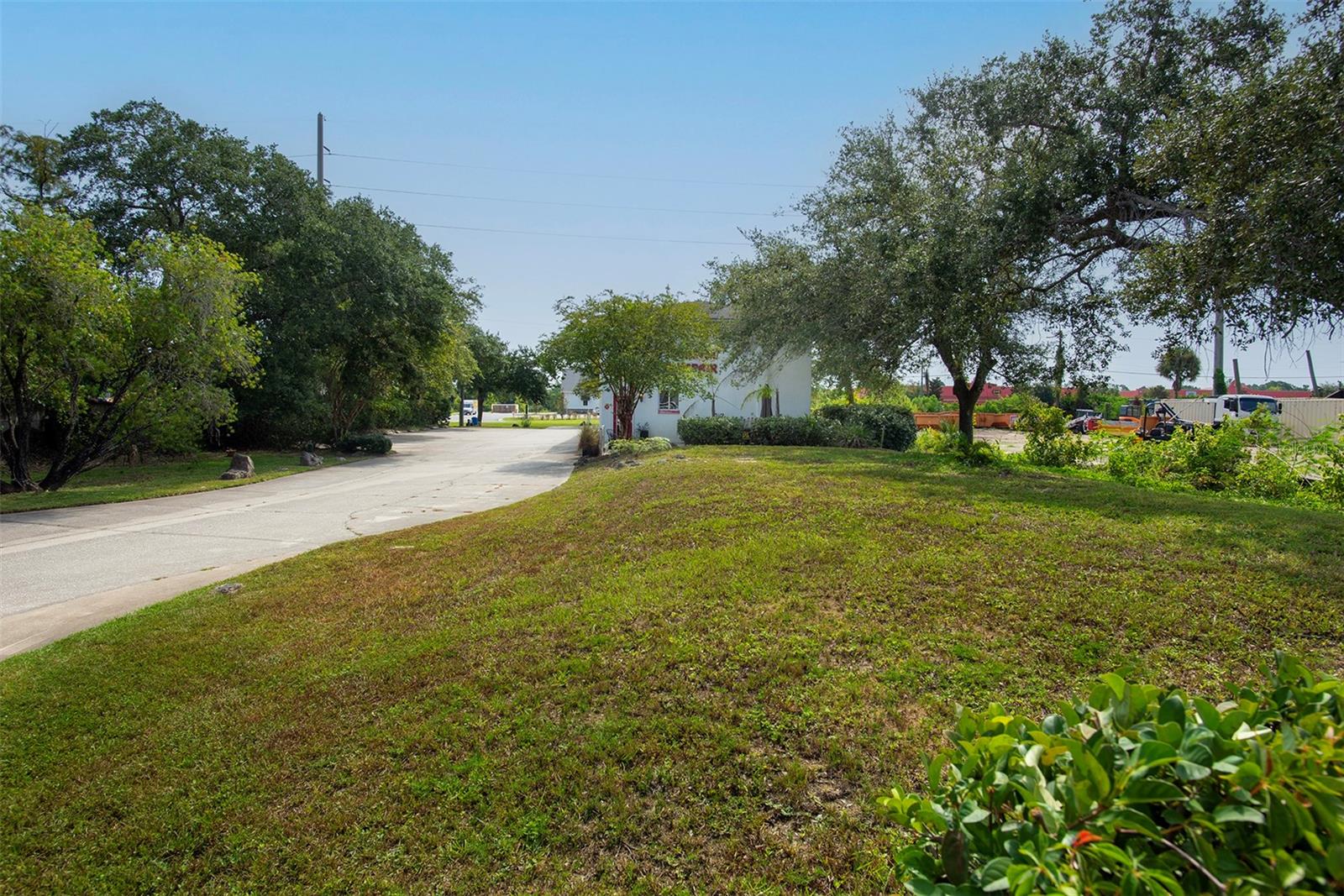 10 Enterprise Dr Property Photo 11