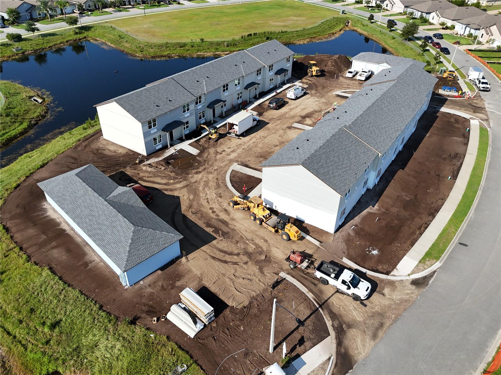 34 GREEN CIR #202