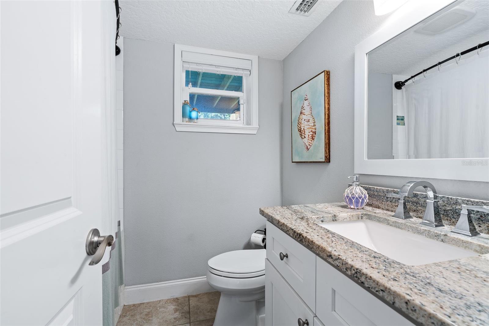 1843 Oak Pl Property Photo 41