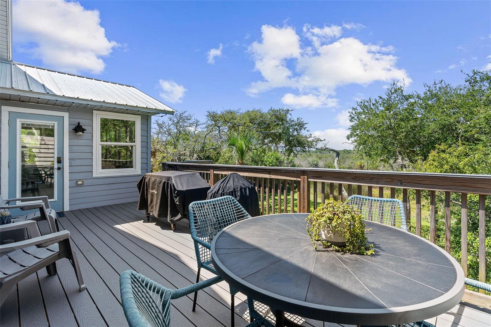 1843 Oak Pl Property Photo 50