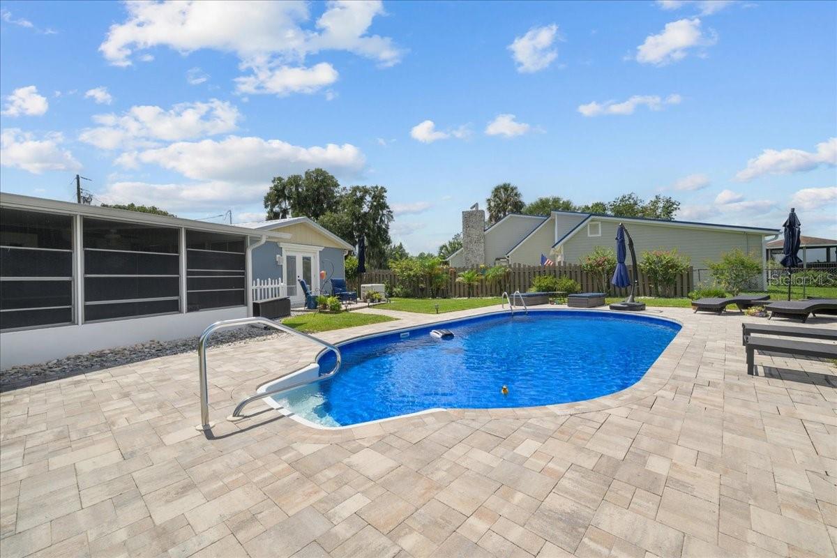 209 River Dr Property Photo 8