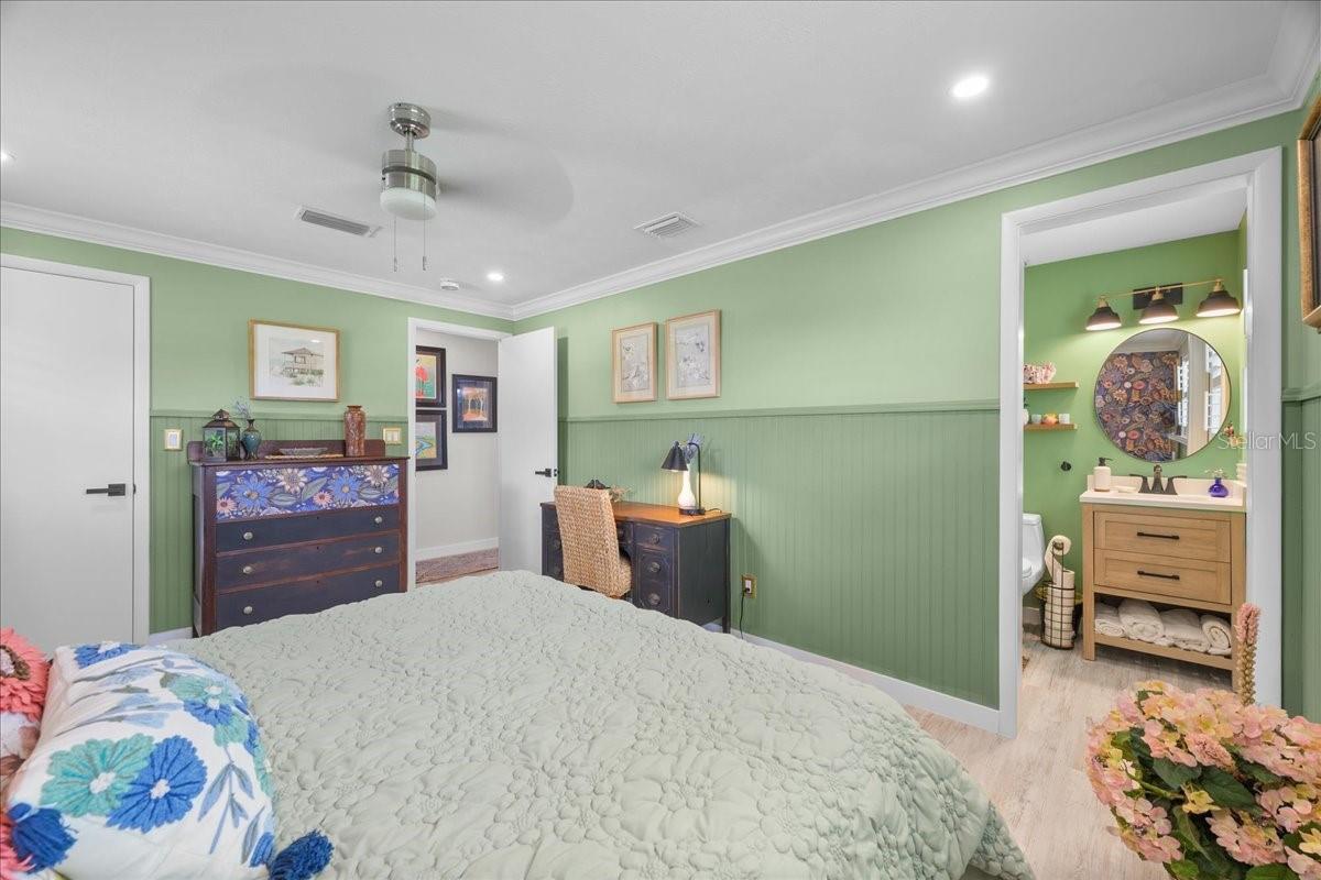 209 River Dr Property Photo 24
