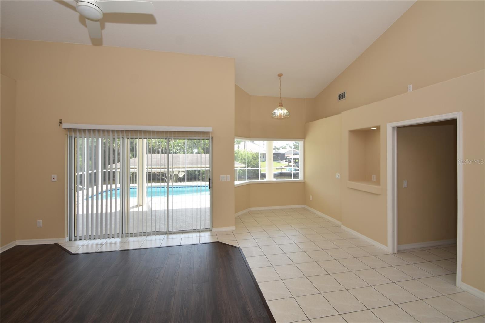 10 Crampton Ct Property Photo 29