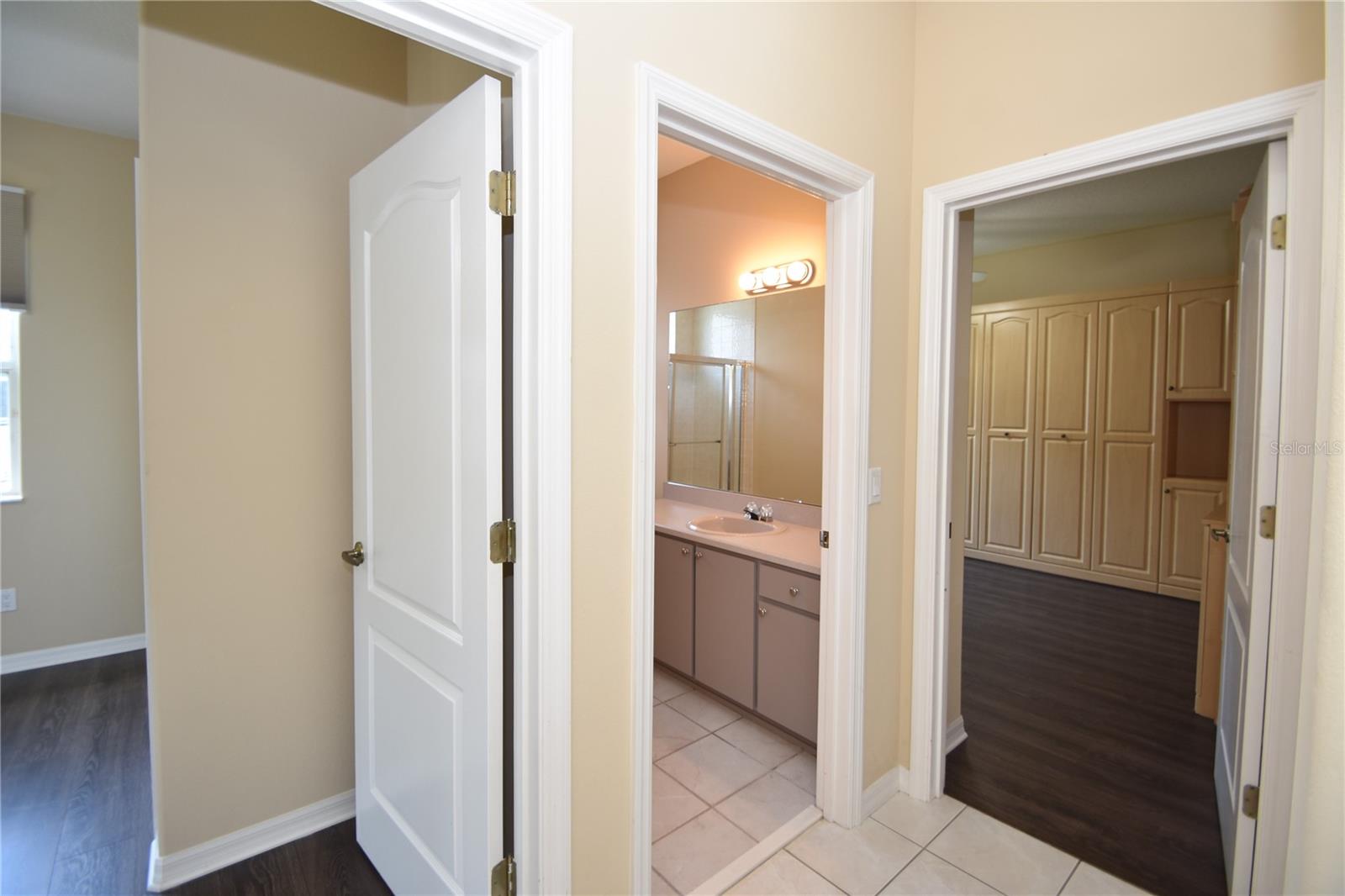 10 Crampton Ct Property Photo 31