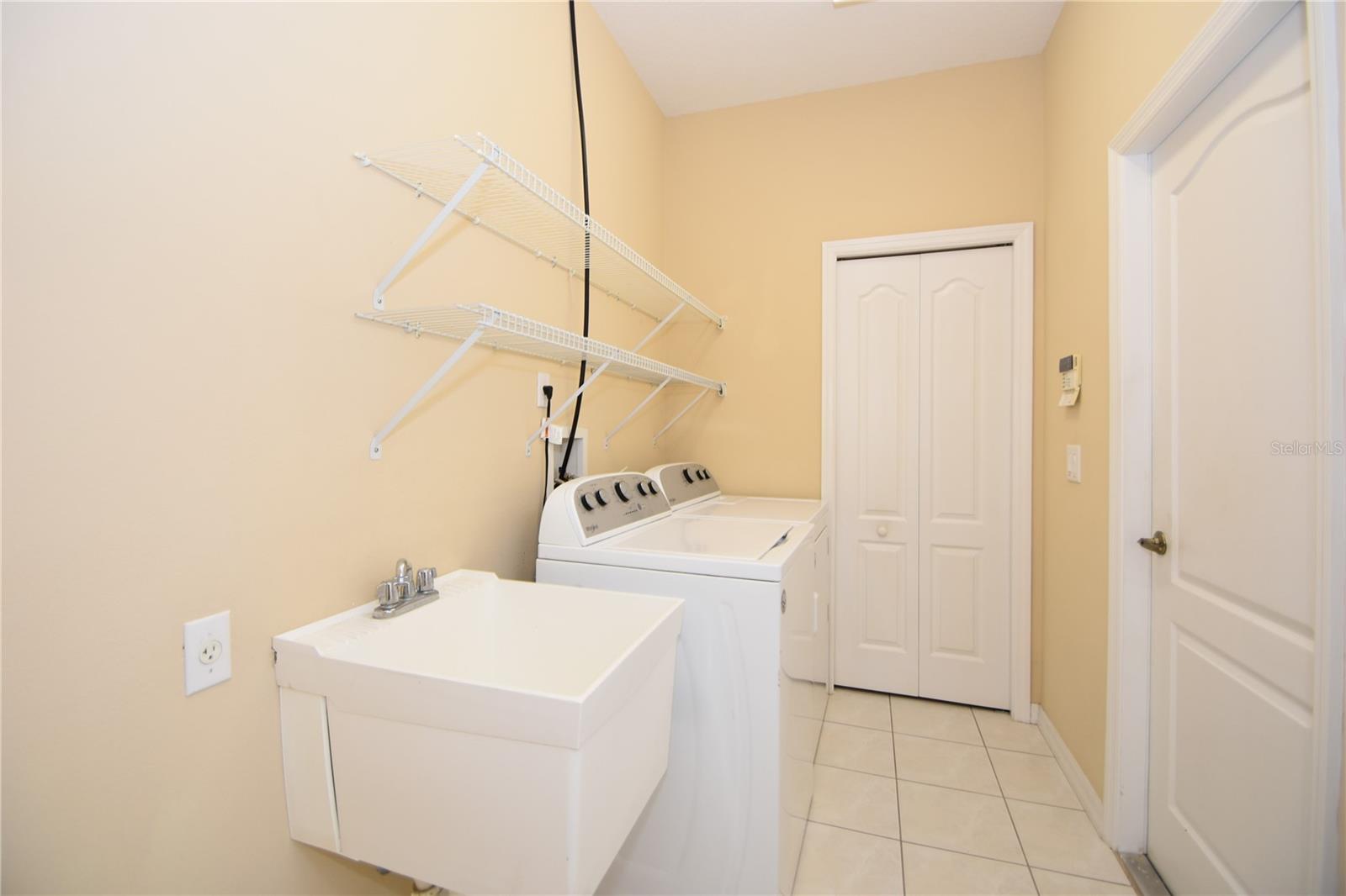 10 Crampton Ct Property Photo 45