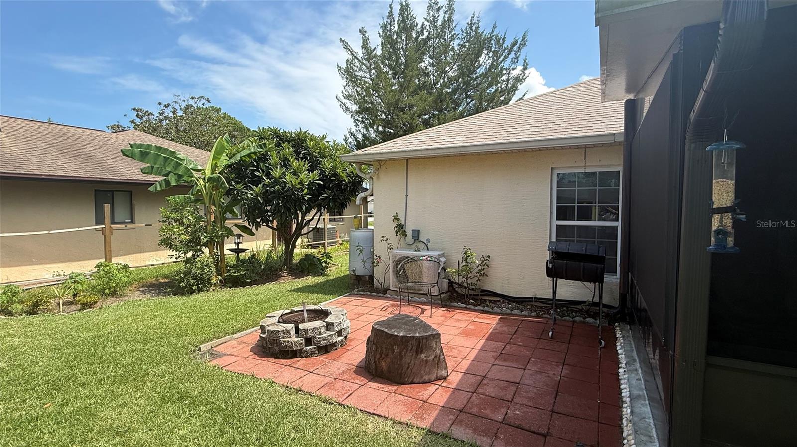 140 Persimmon Dr Property Photo 21