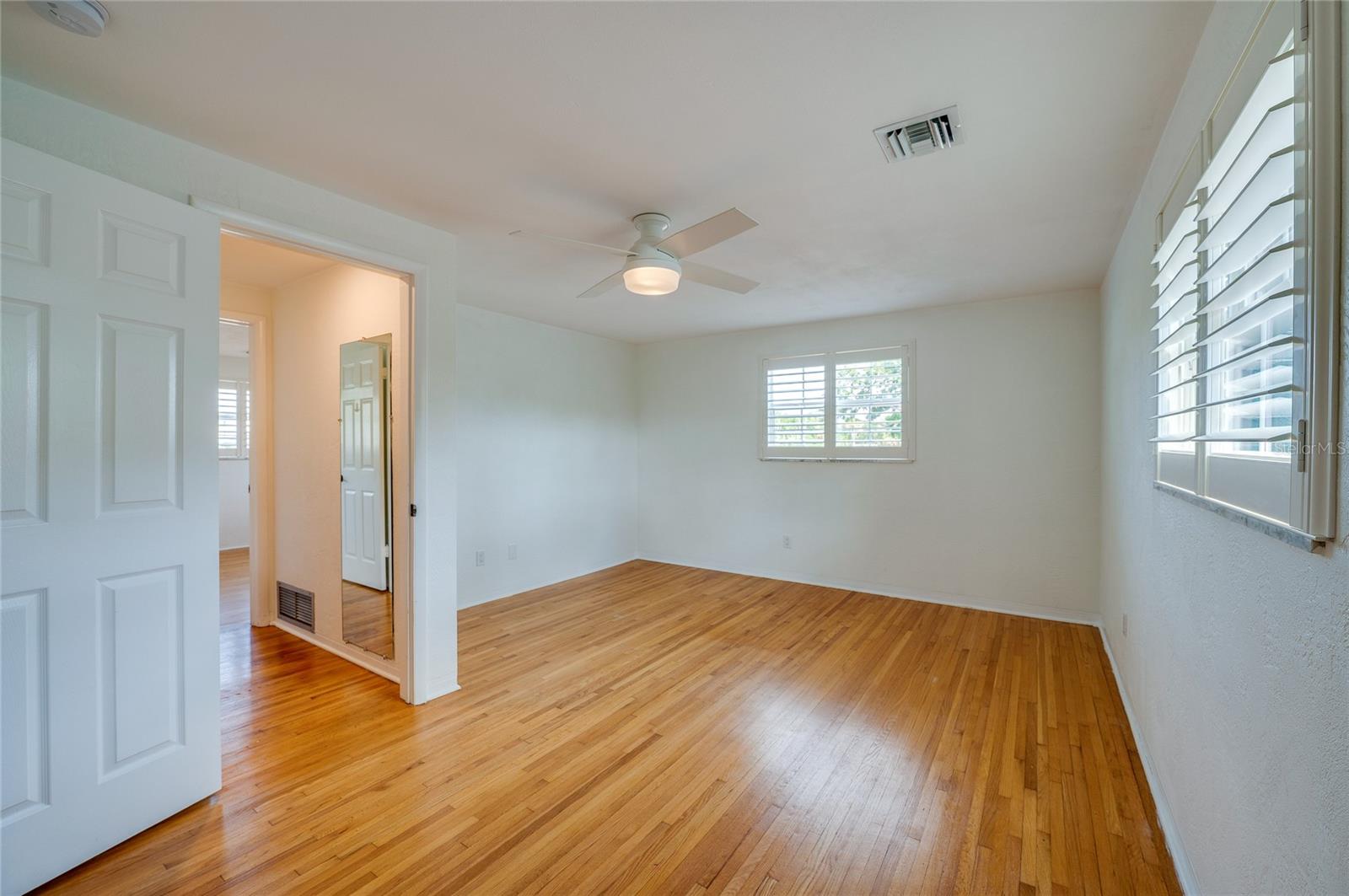 835 John Anderson Dr Property Photo 34