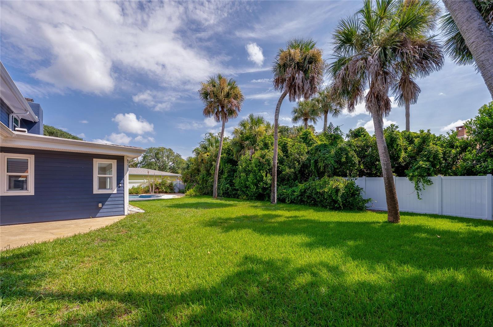 835 John Anderson Dr Property Photo 39