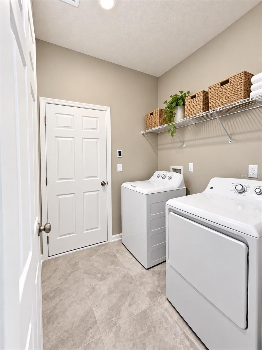 89 Signet Cir Property Photo 31