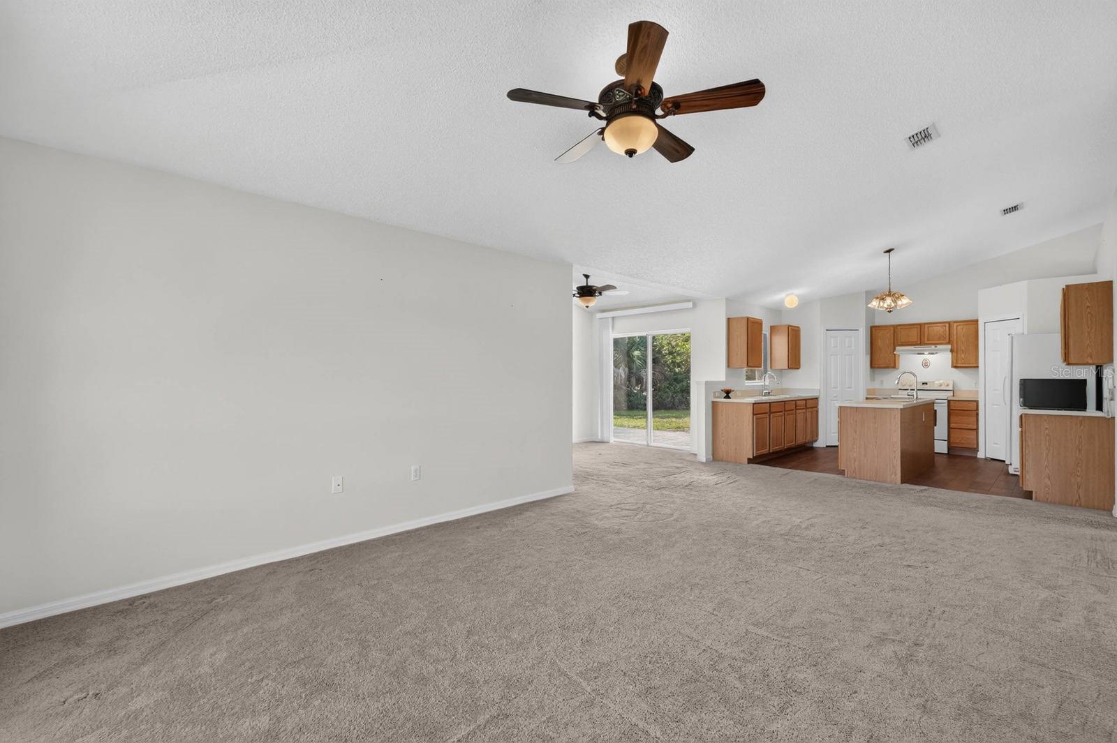 99 Pickering Dr Property Photo 14