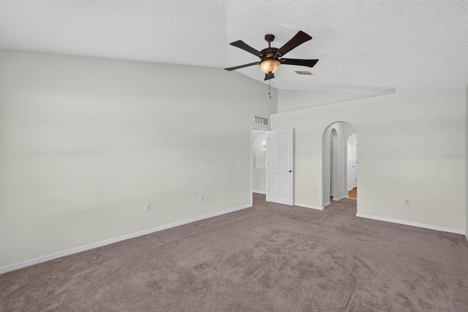 99 Pickering Dr Property Photo 24