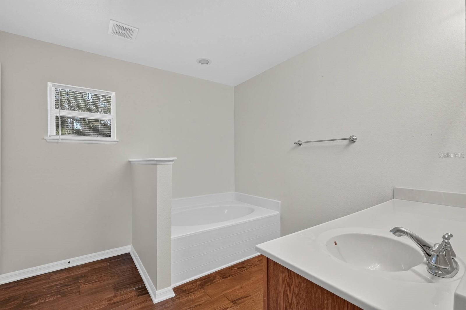 99 Pickering Dr Property Photo 26