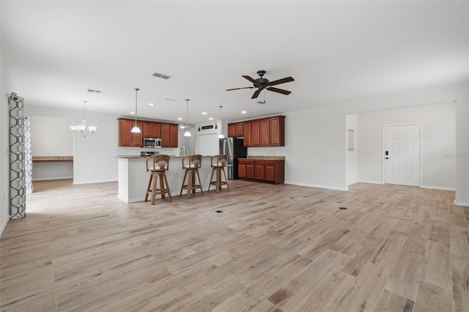 5575 Brilliance Cir Property Photo 7