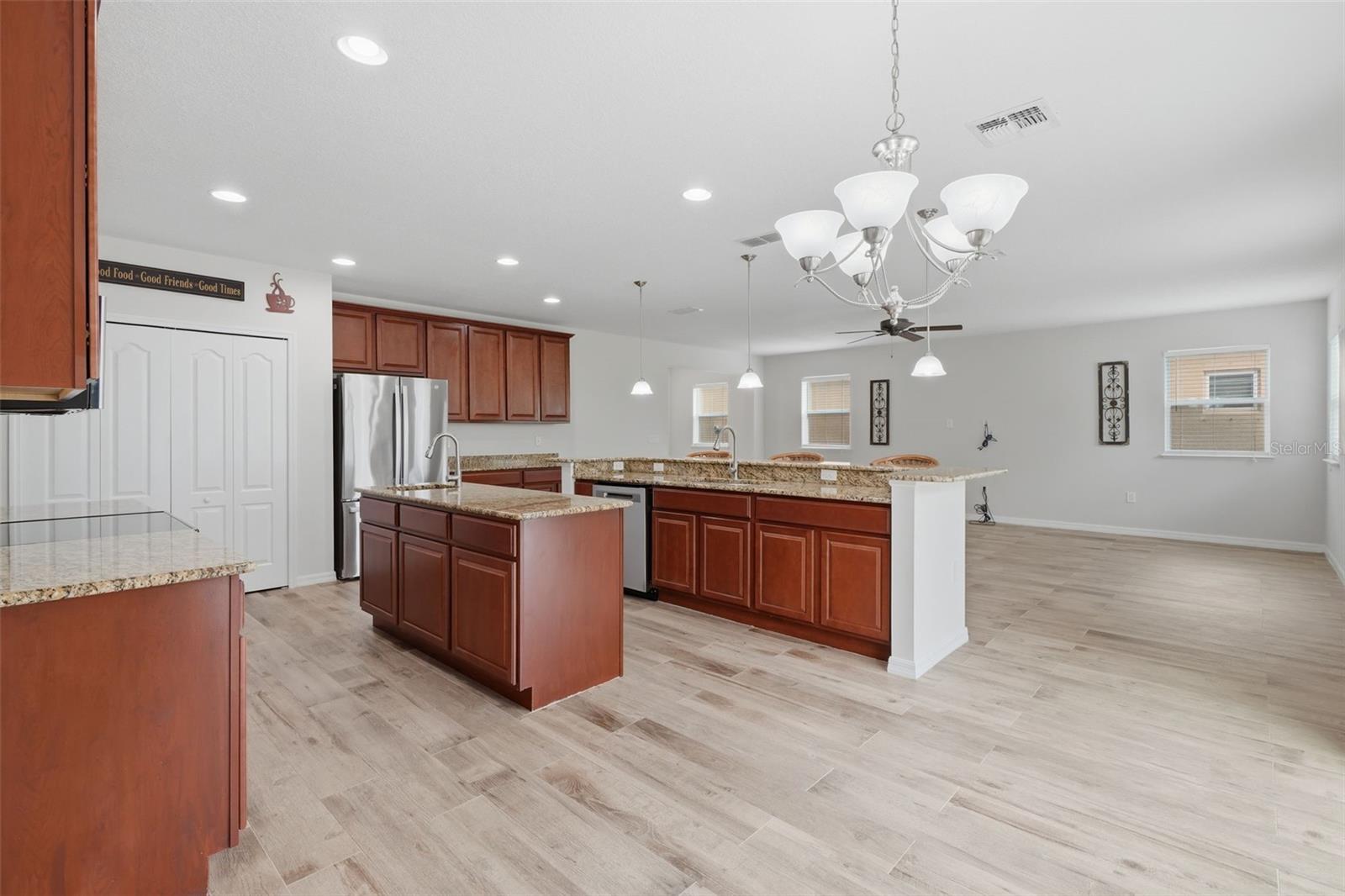 5575 Brilliance Cir Property Photo 16