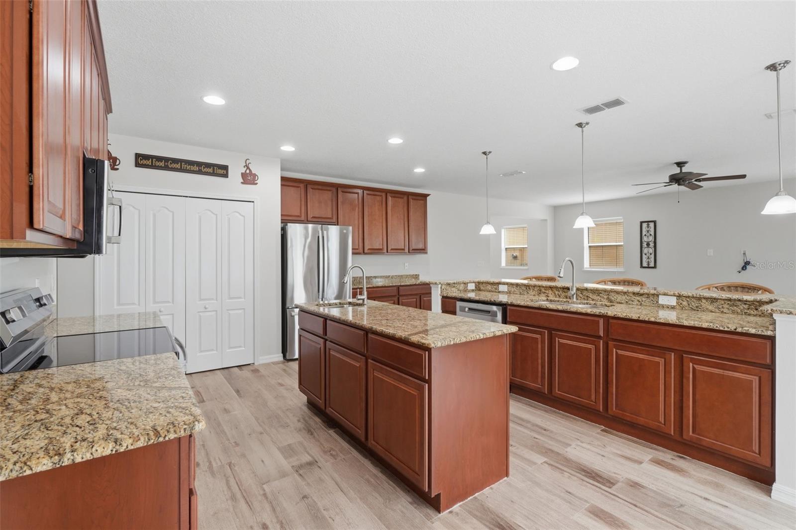 5575 Brilliance Cir Property Photo 19