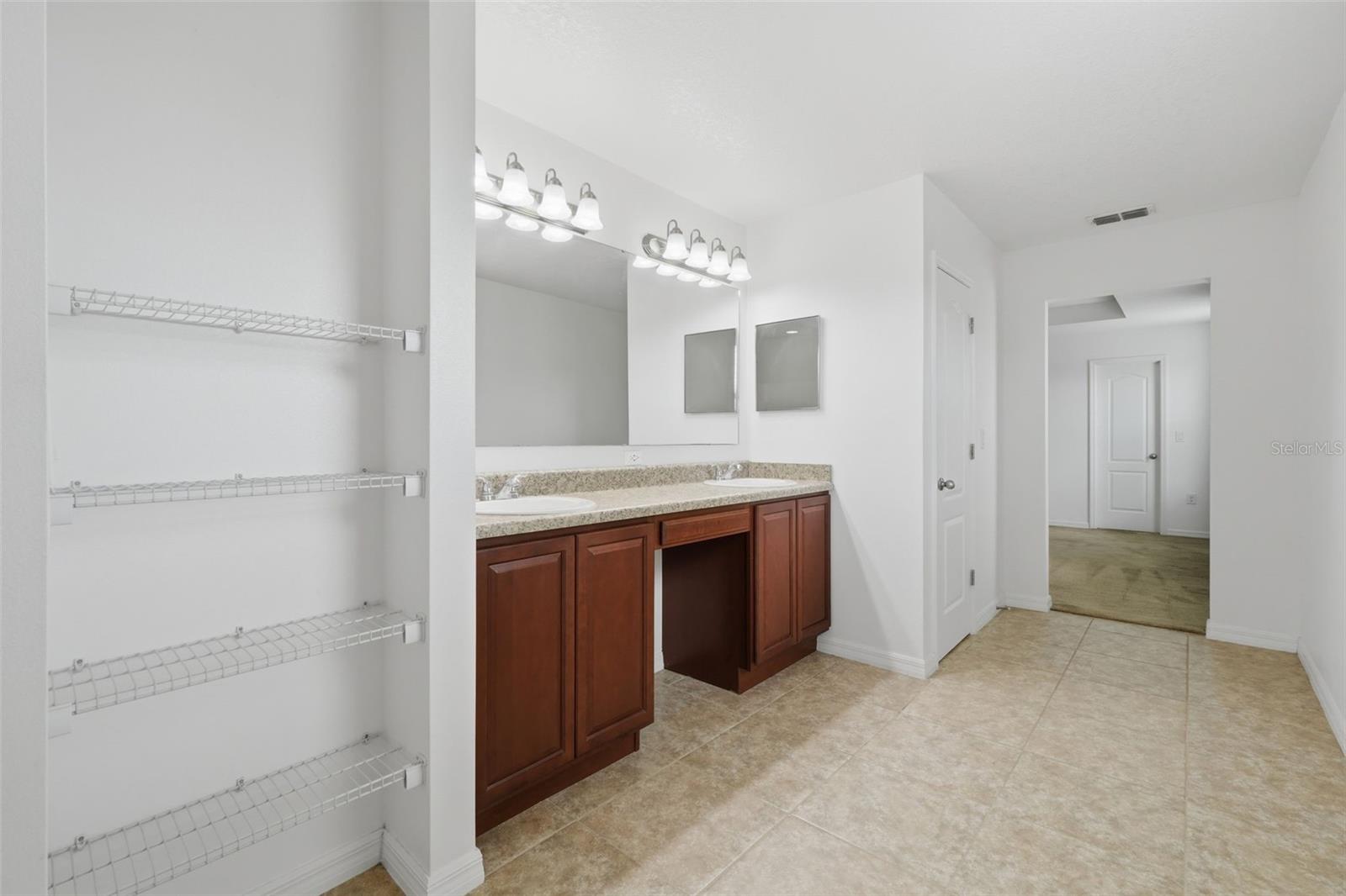 5575 Brilliance Cir Property Photo 32