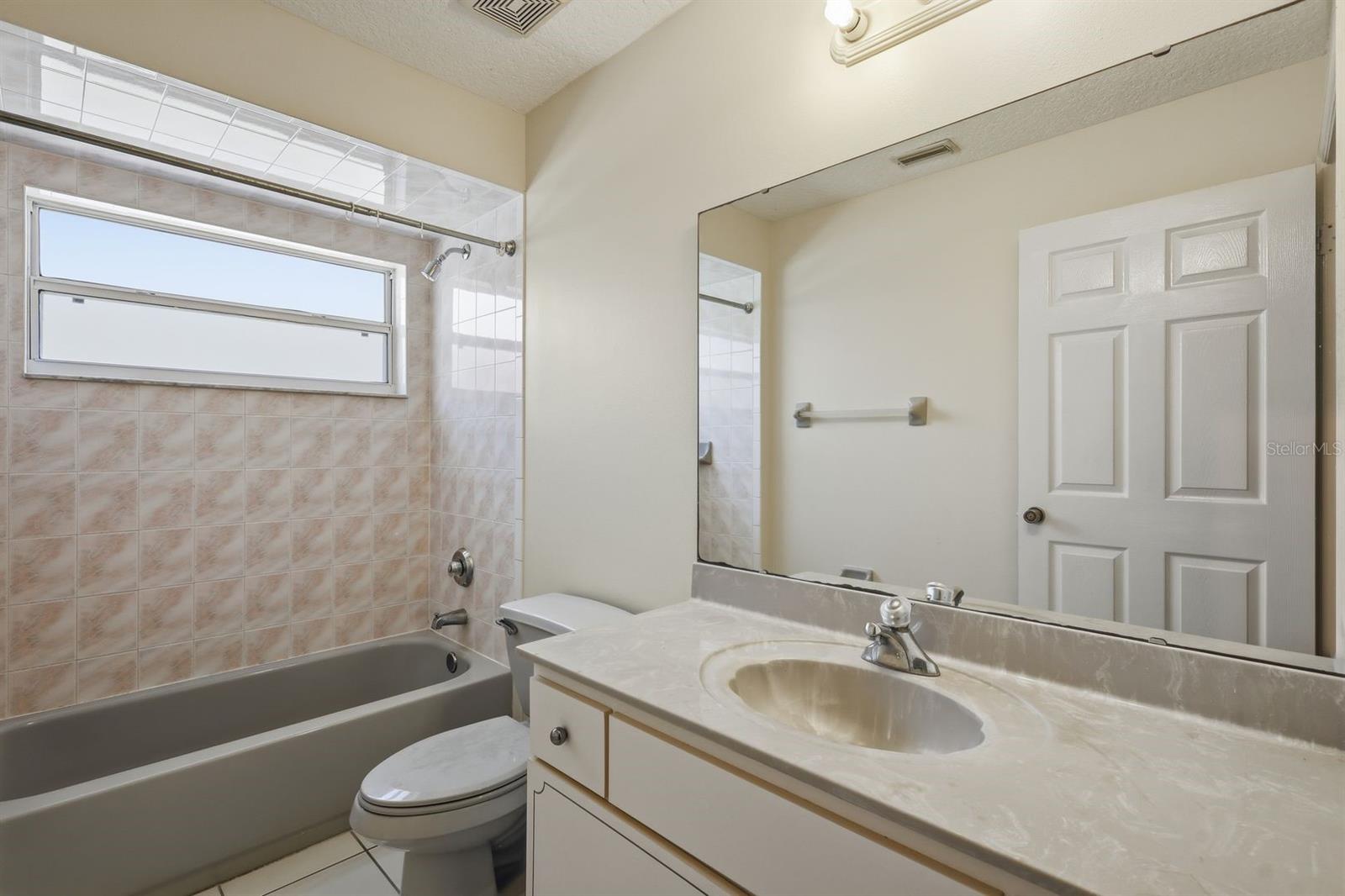 4 Pony Ln #a Property Photo 5