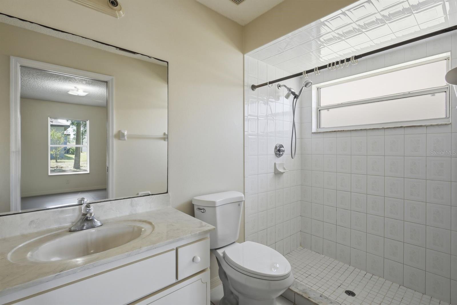4 Pony Ln #a Property Photo 9