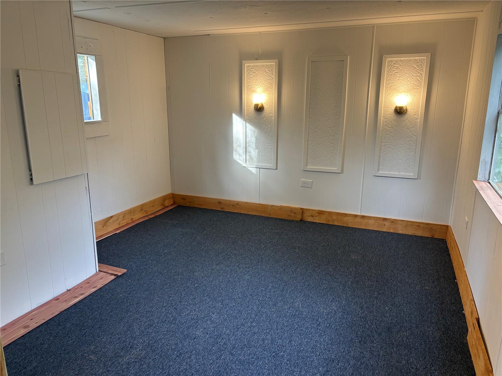 10 Seminole Ave Property Photo 4