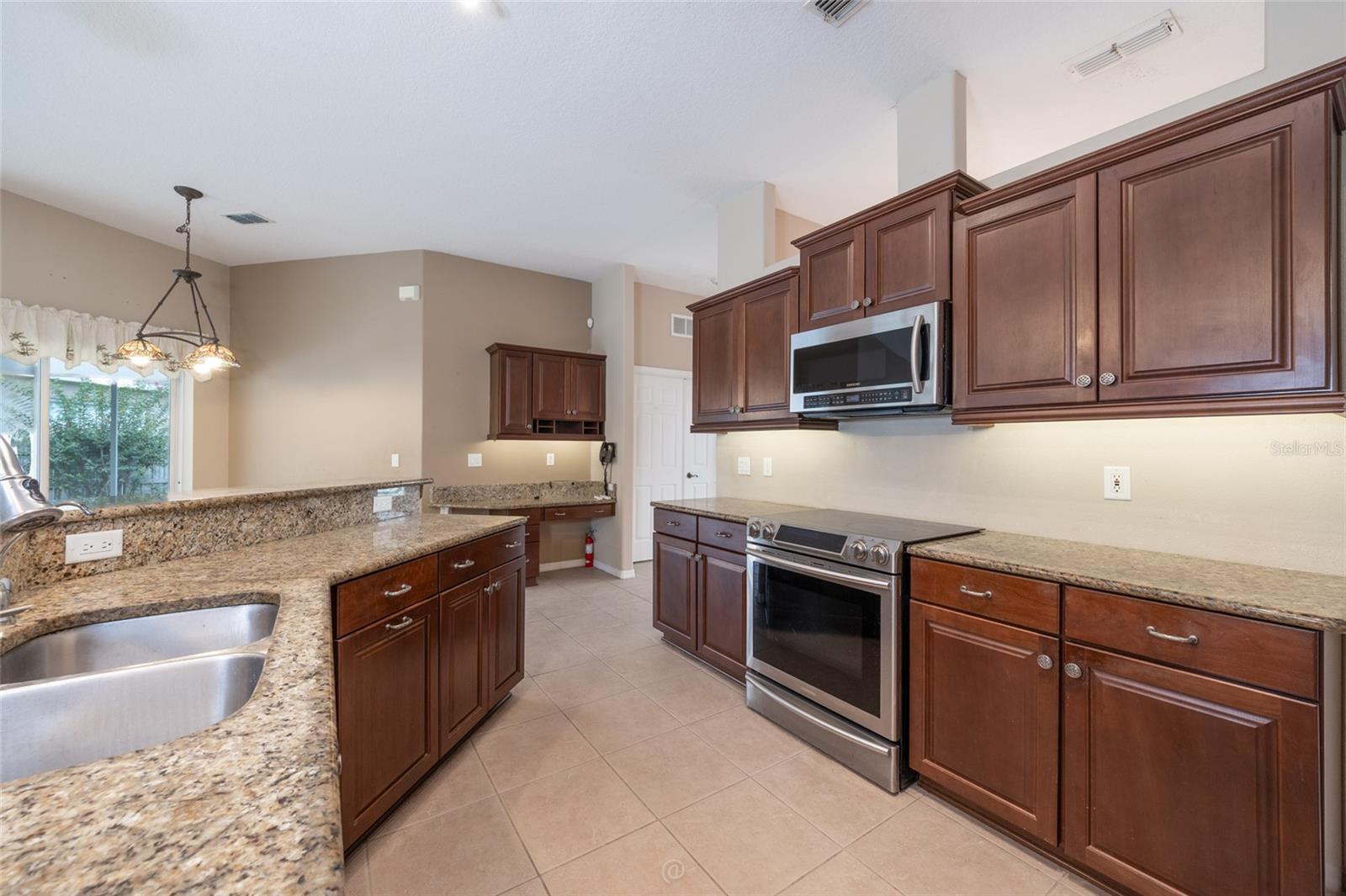 34 Woodholme Ln Property Photo 11