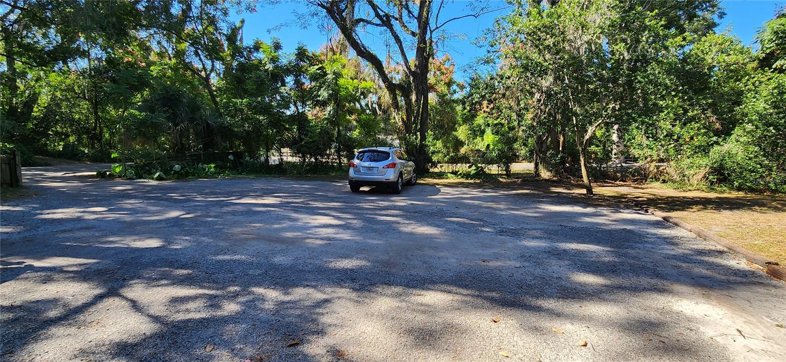 410 W Howry Ave #d Property Photo 7