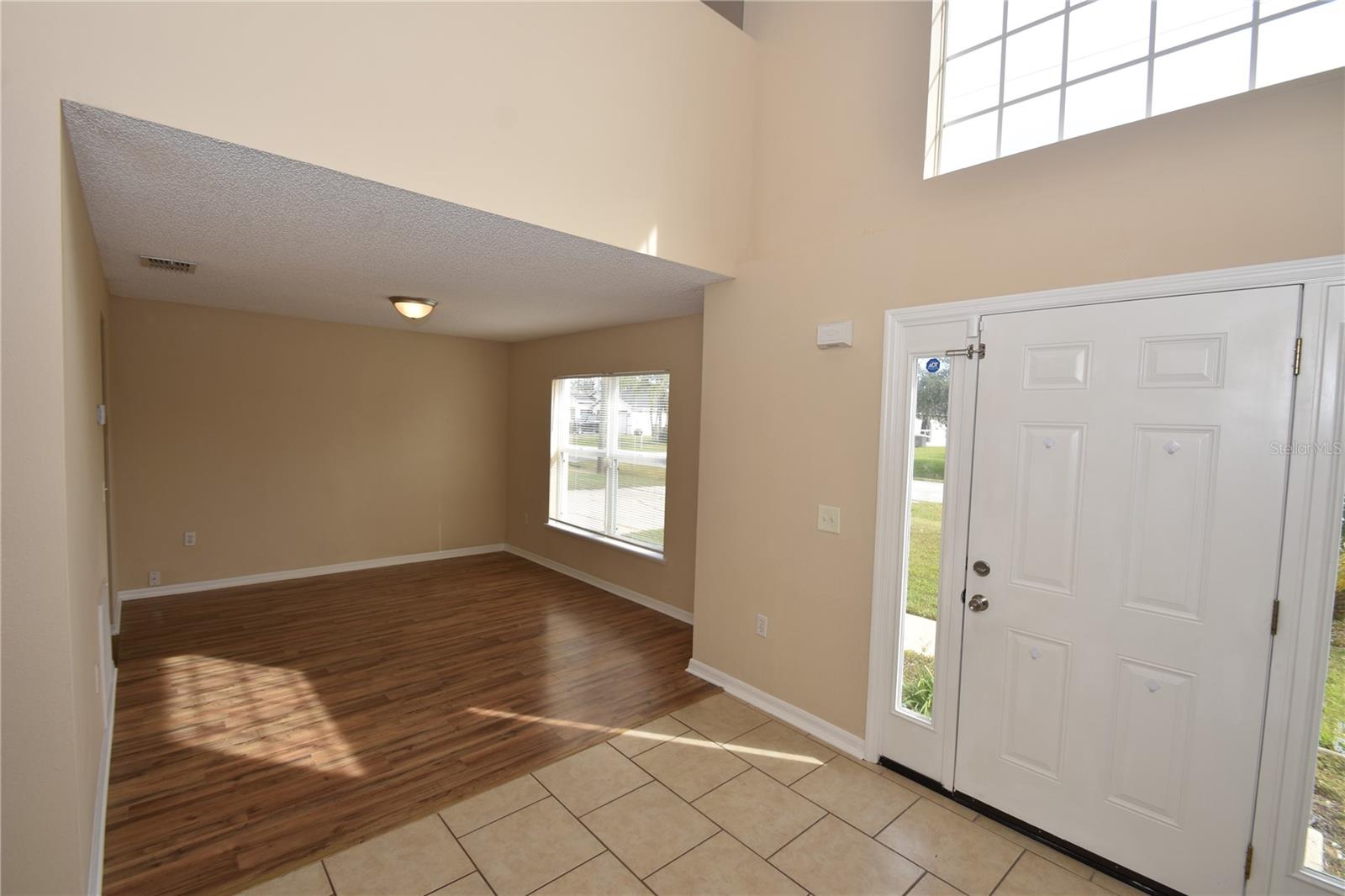 27 Riverdale Ln Property Photo 3
