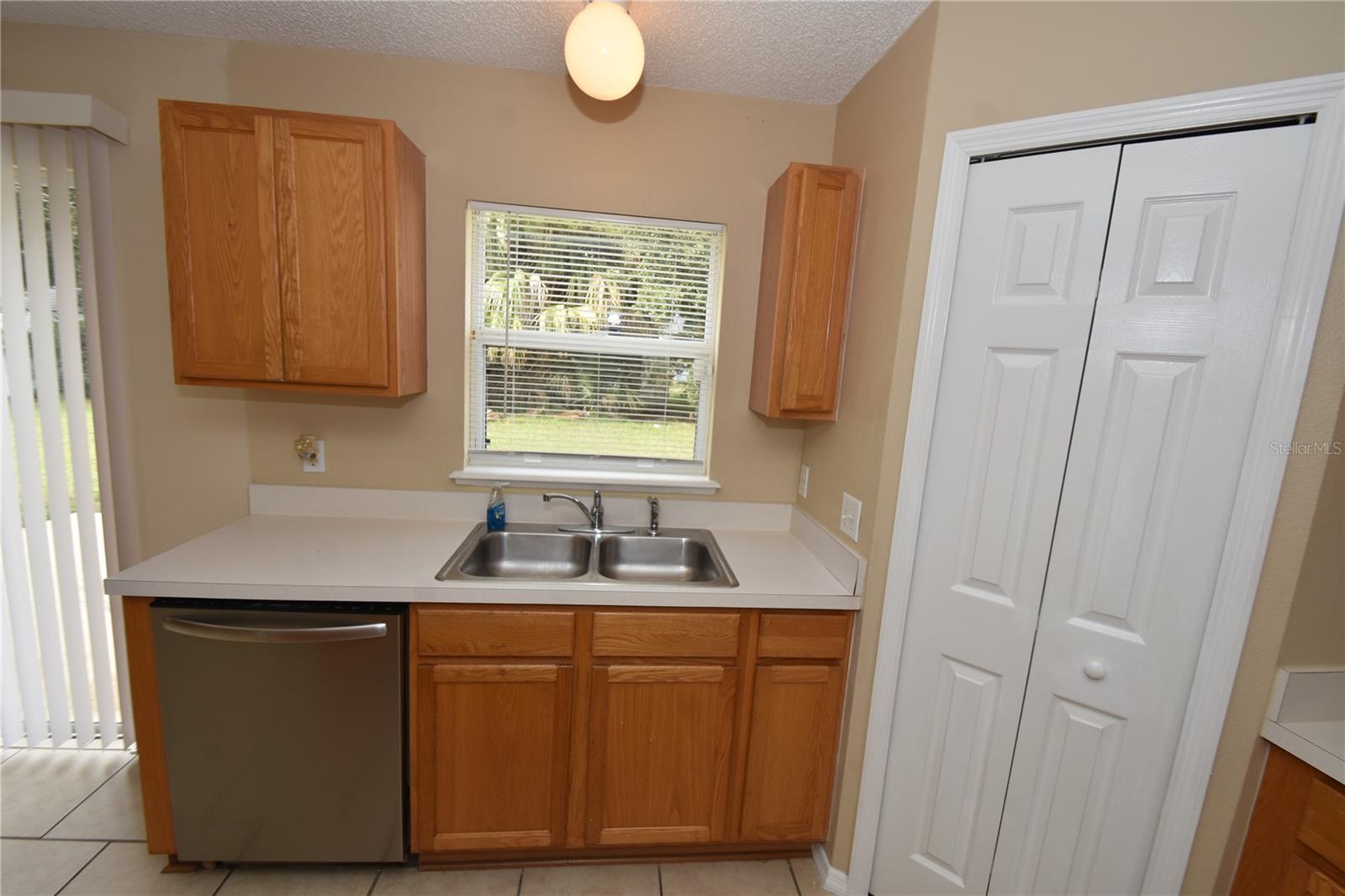 27 Riverdale Ln Property Photo 9