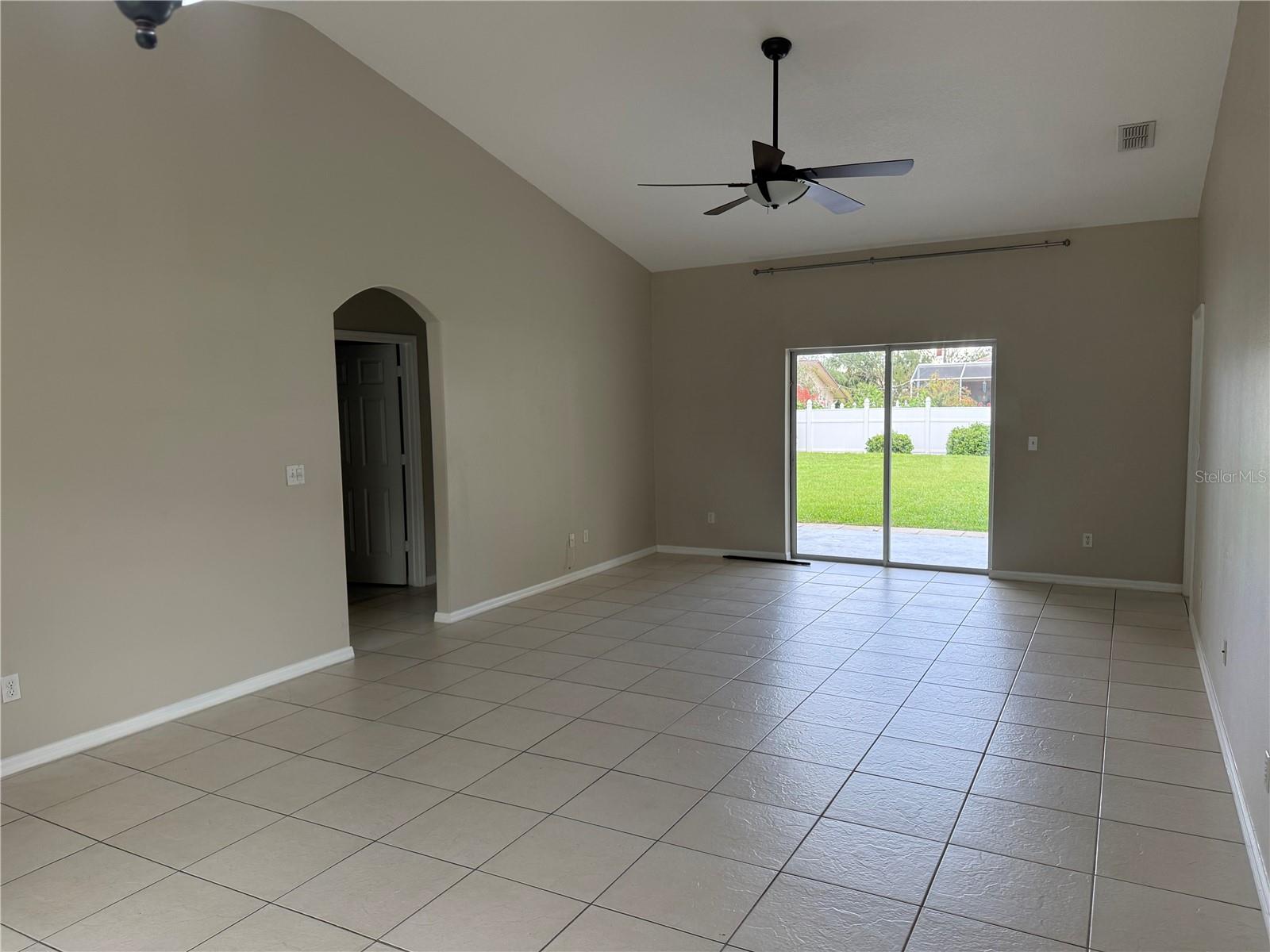 125 Florida Park Dr Property Photo 5