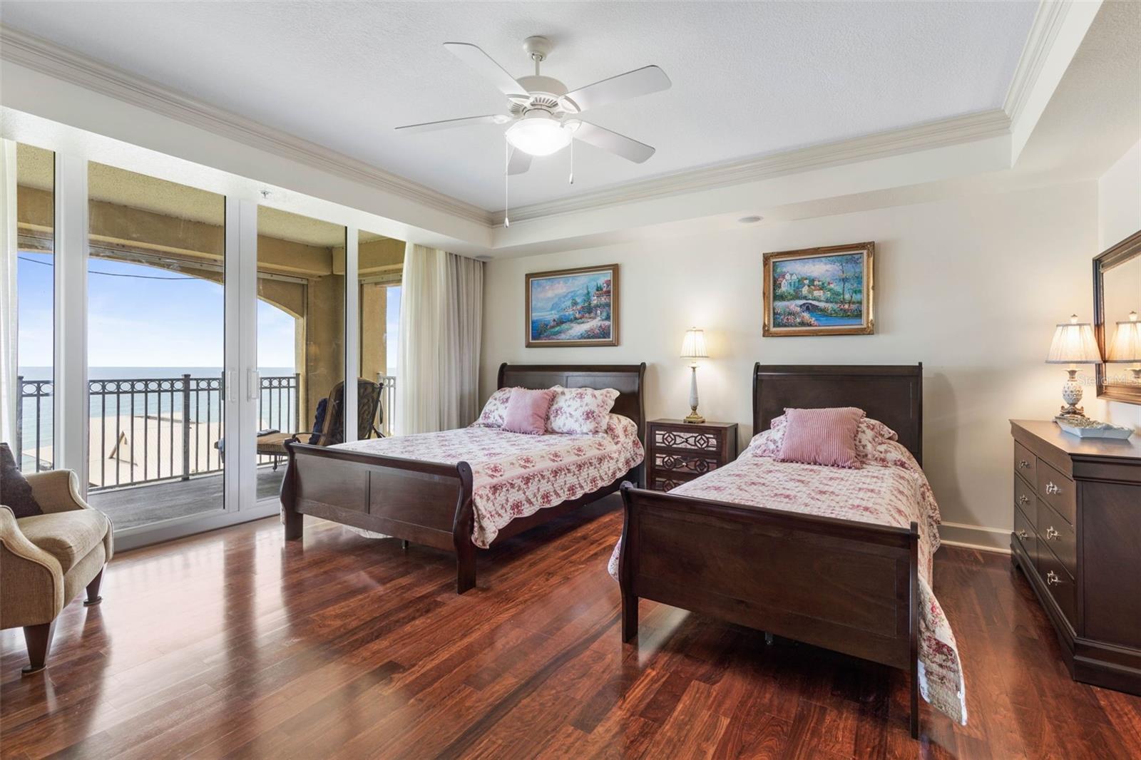 200 Ocean Crest Dr #912 Property Photo 30