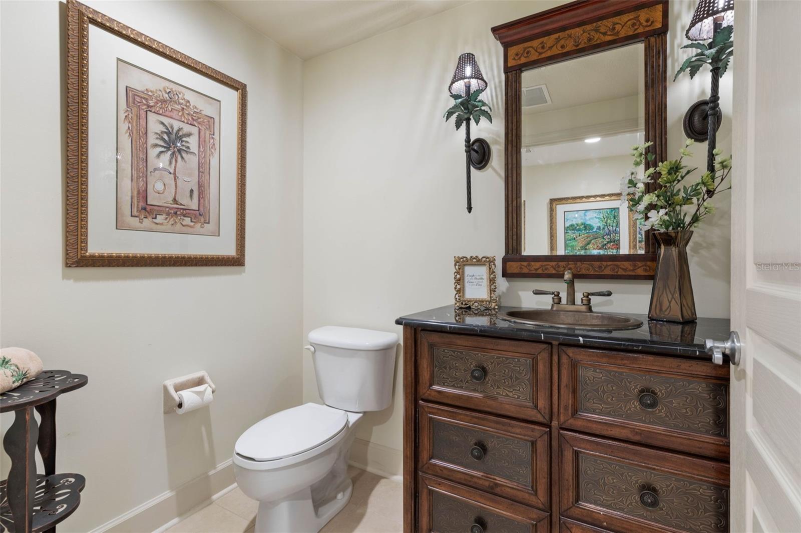 200 Ocean Crest Dr #912 Property Photo 37