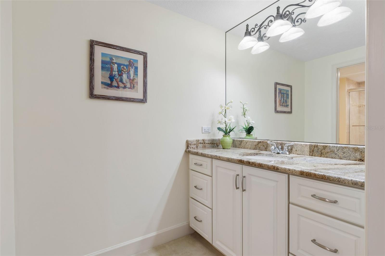 200 Ocean Crest Dr #912 Property Photo 47