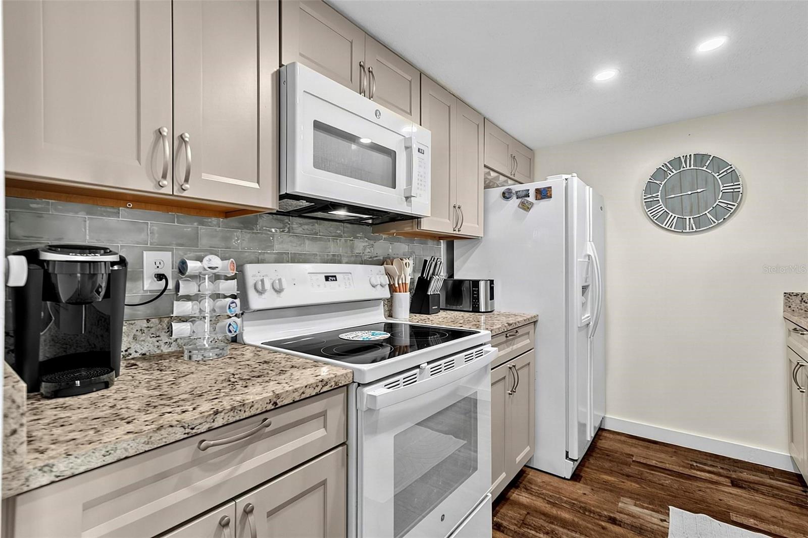 3600 S Oceanshore Blvd Property Photo 5