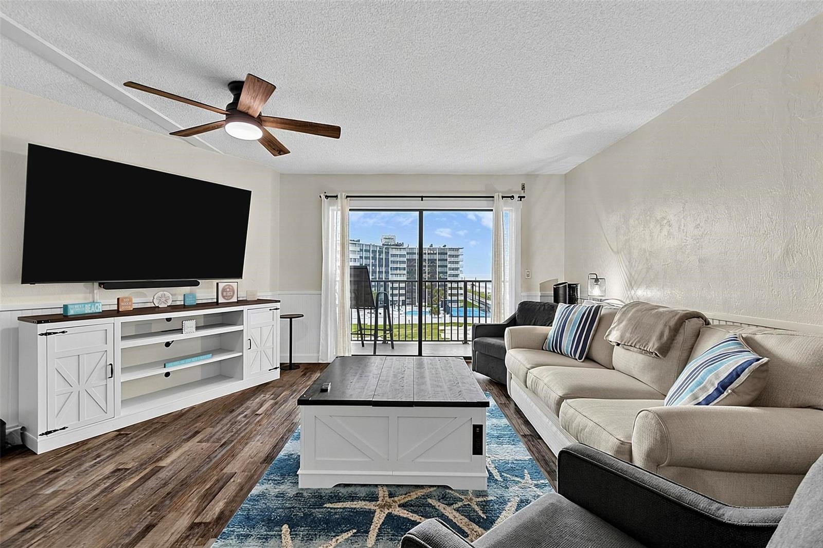 3600 S Oceanshore Blvd Property Photo 18