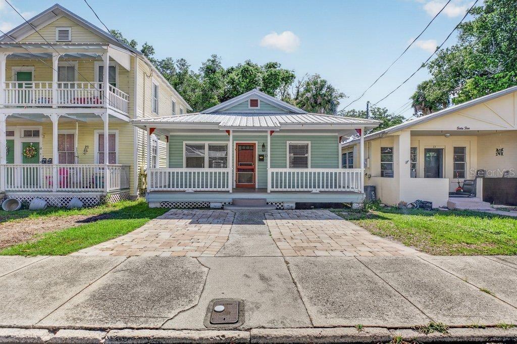 63 DUMAS ST