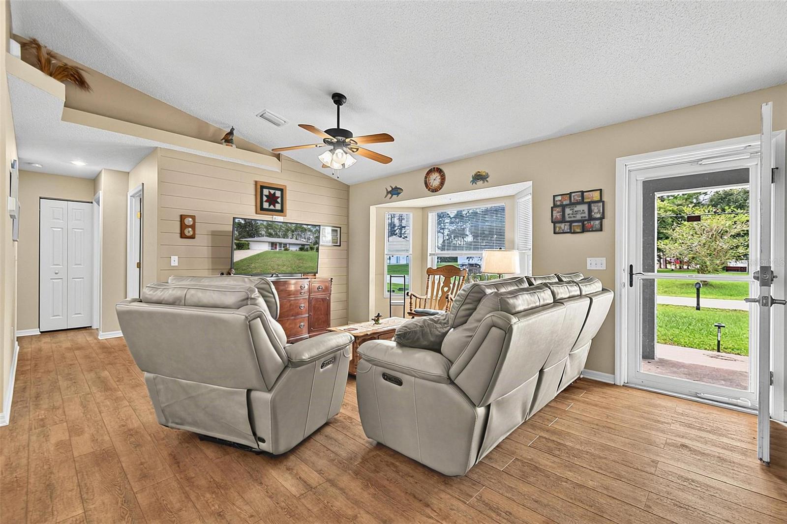 98 Smith Trl Property Photo 3