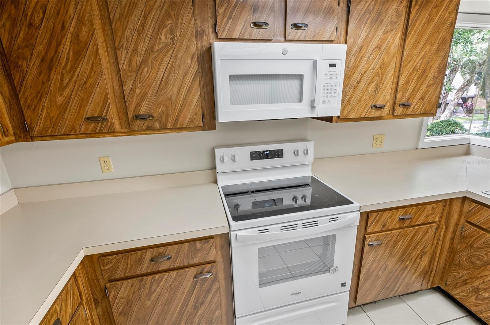 14 Oakmont Ct #14 Property Photo 17