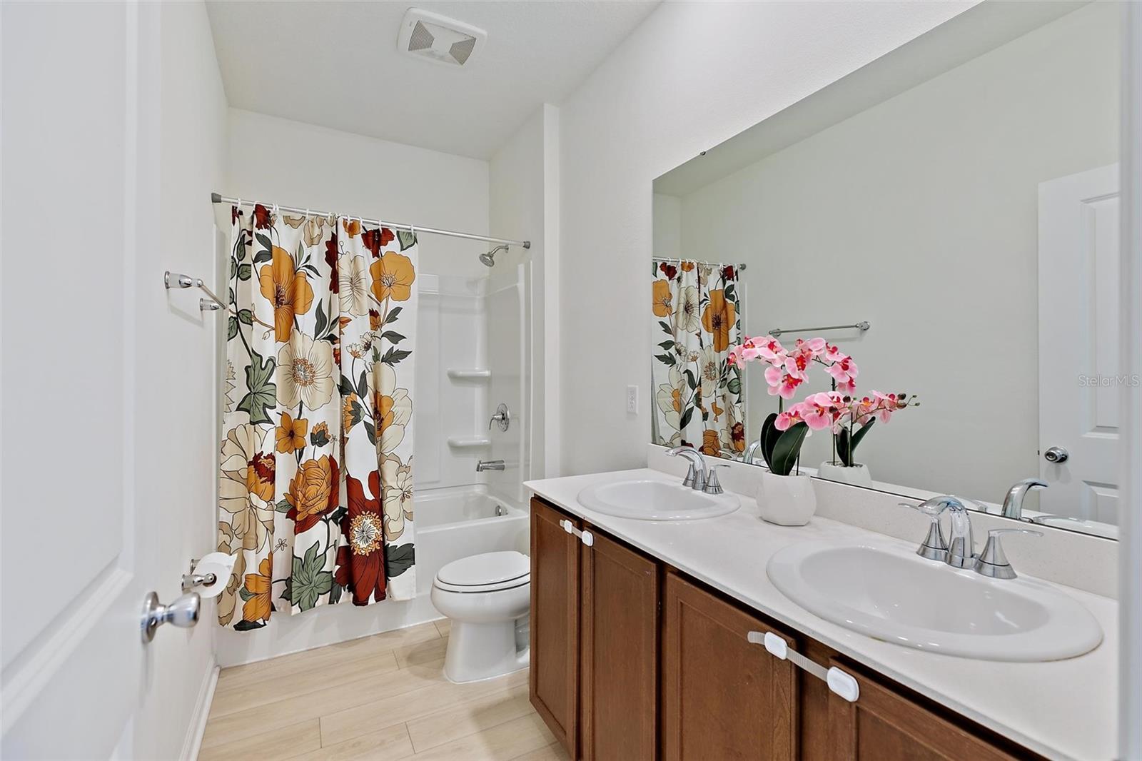 71 Santos Ln Property Photo 39