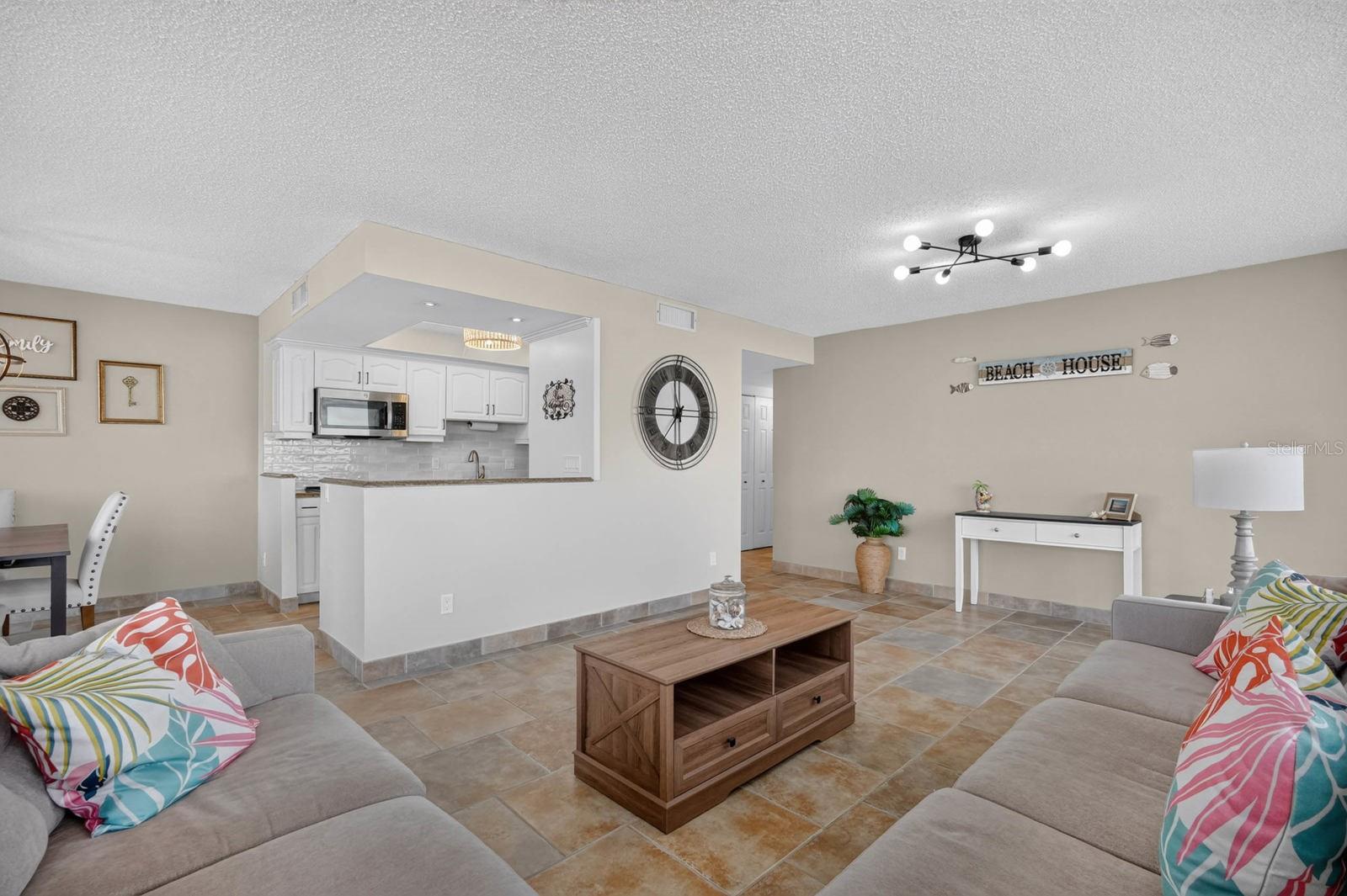 2828 N Atlantic Ave #305 Property Photo 18