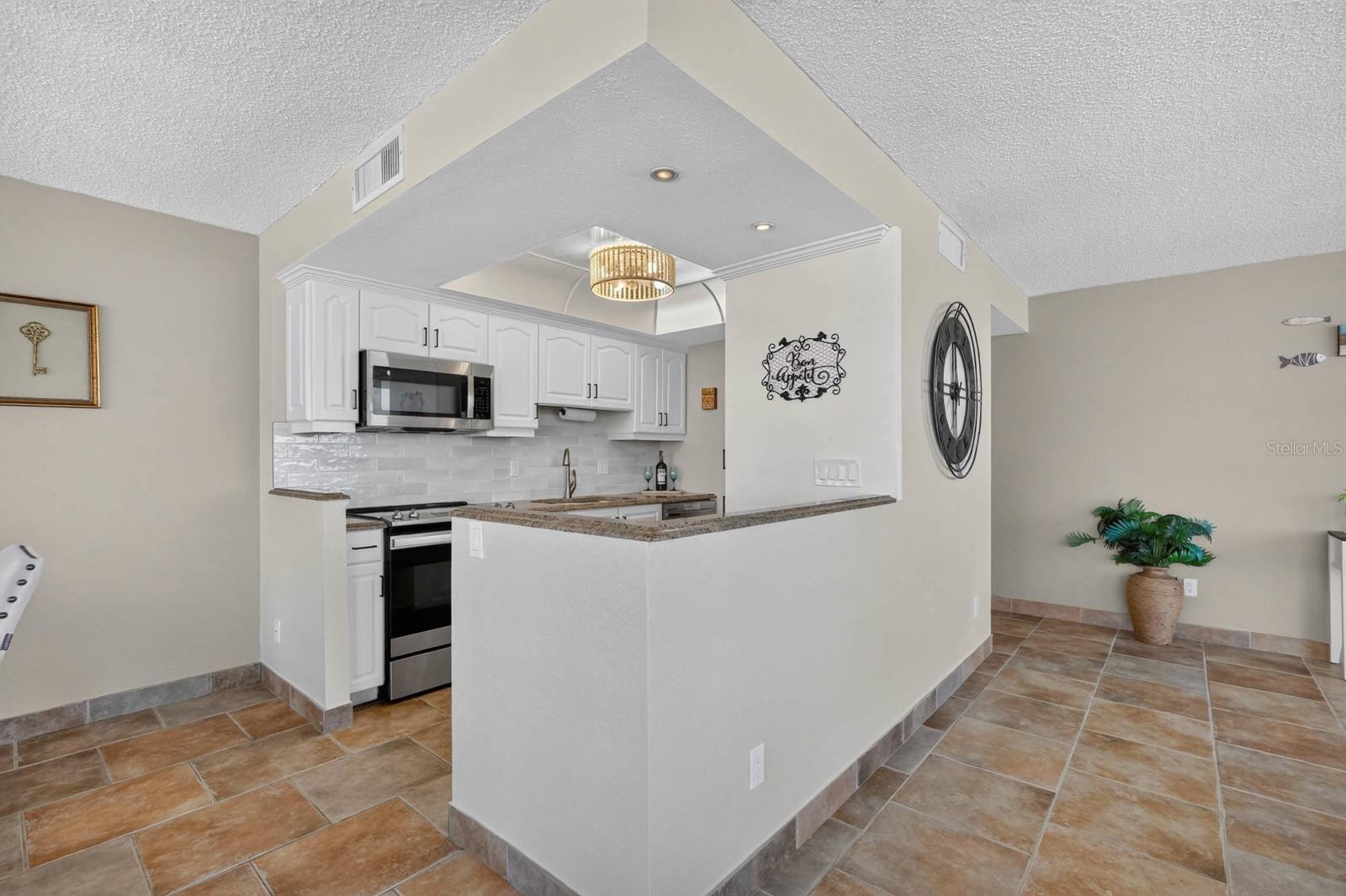 2828 N Atlantic Ave #305 Property Photo 20
